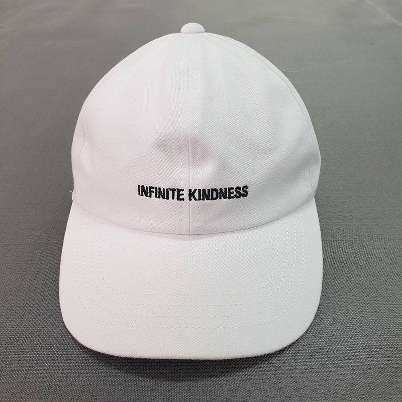 หมวกสตรีทสีขาว INFINTE