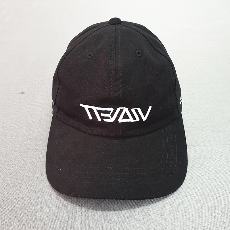 หมวกสตรีทสีดำ TBAV